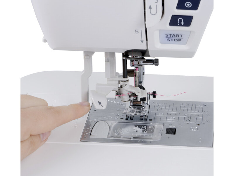 Šijací stroj Janome Skyline S5