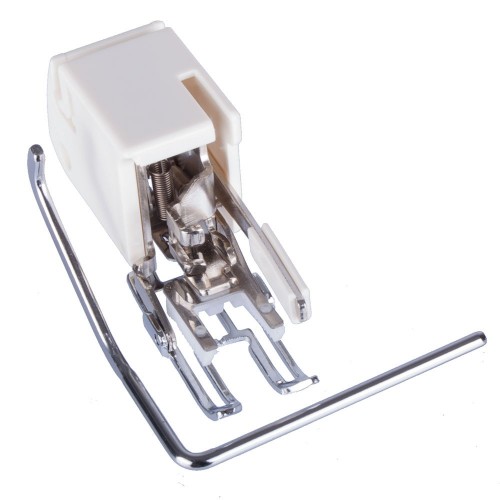 Kráčející patka otevřená pro rotační chapač Janome