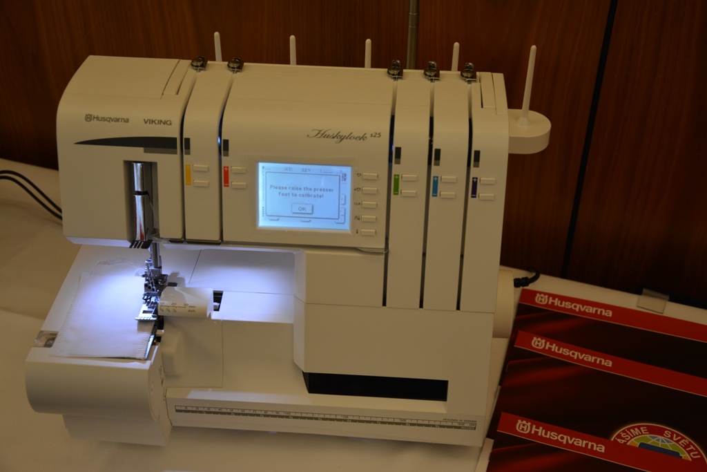 Overlock Husqvarna Huskylock S 25
