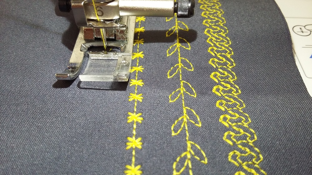 Šití ozdobných stehů dle libosti