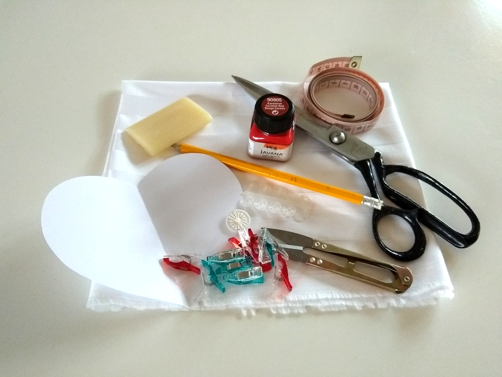 Ušijte si: Valentýnský pošlář s tiskem - potřebné příslušenství