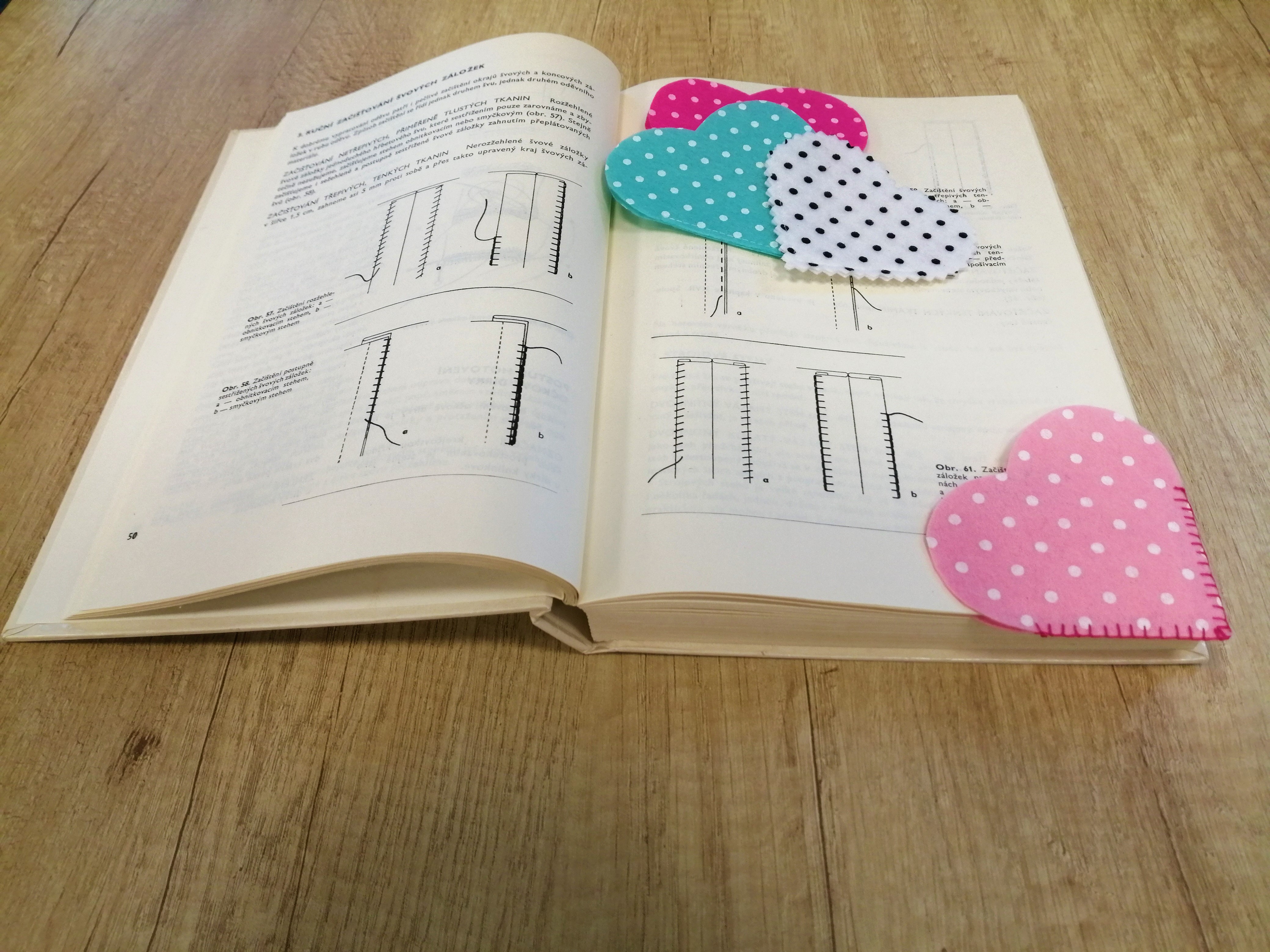 Ušijte si: Záložku do knížky