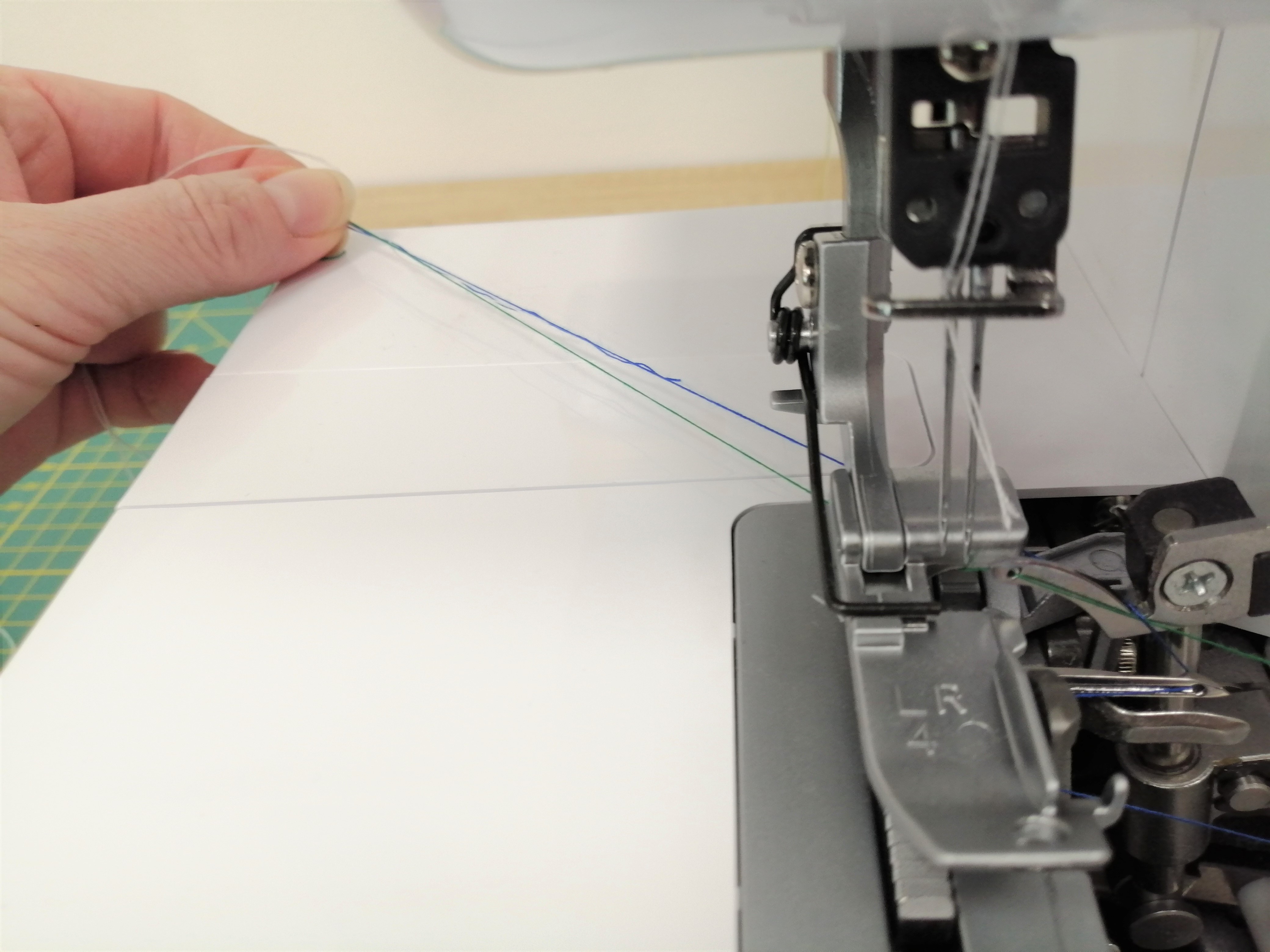 Návod - Jak jednoduše převléknout overlock nebo coverlock