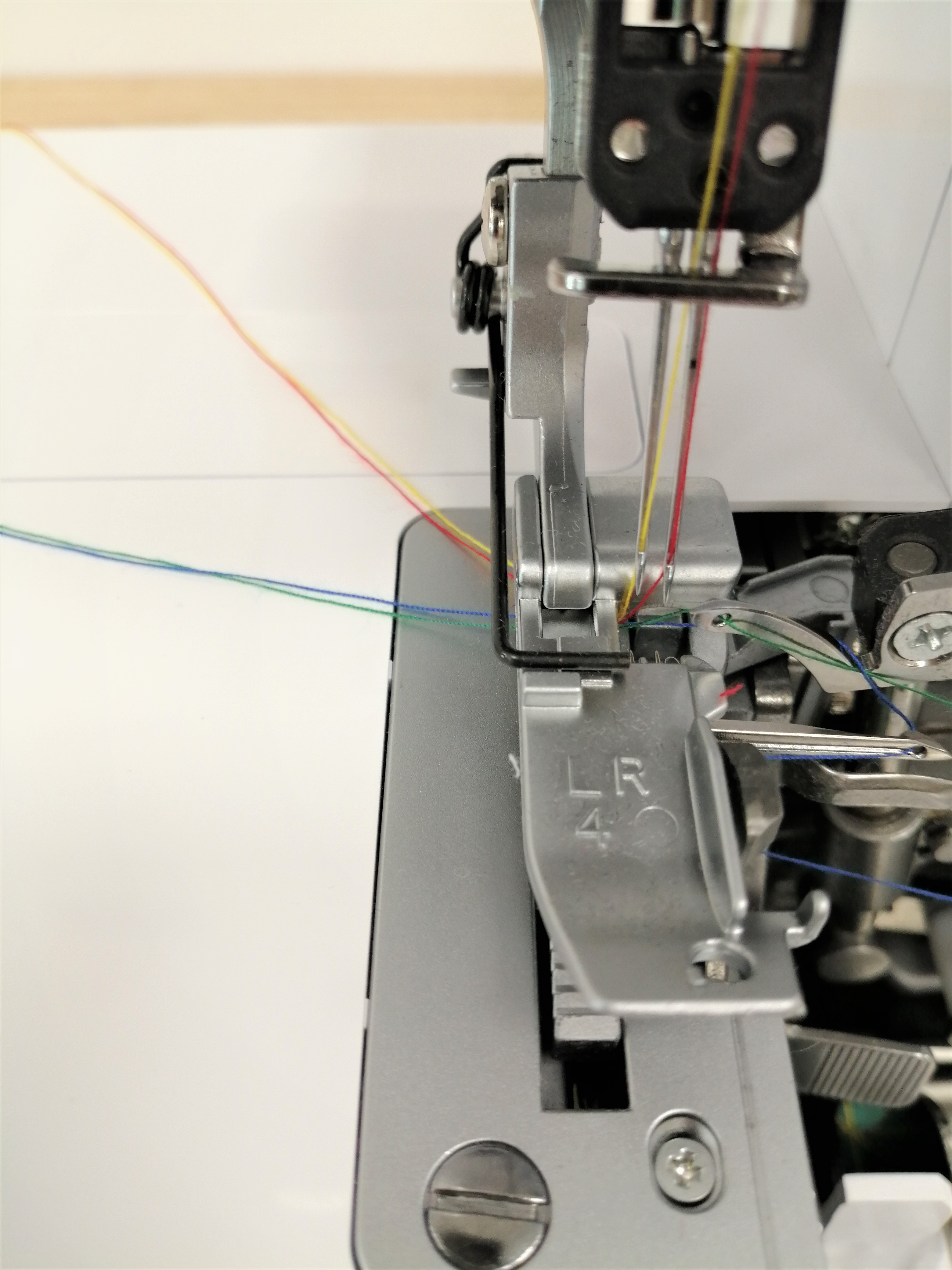 Návod - Jak jednoduše převléknout overlock nebo coverlock