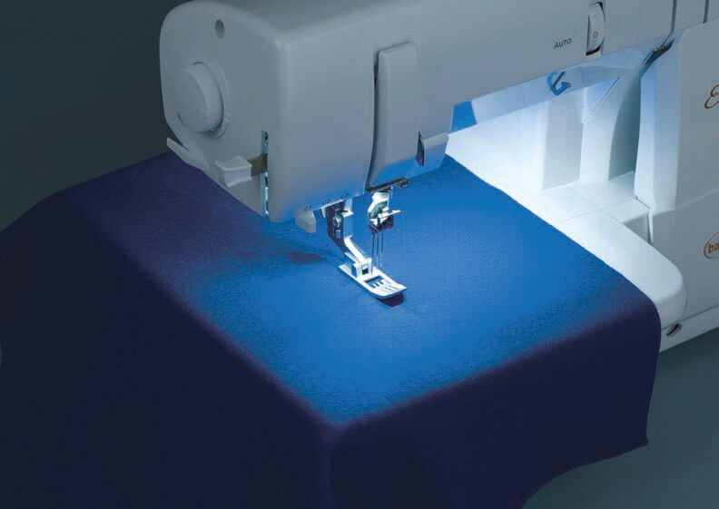 Baby Lock Euphoria BLC4 osvetlenie pracovnej plochy