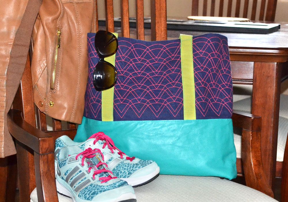 Vyplnenie vyšívacieho poľa jedným dizajnom