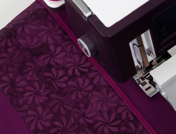 Zosilnená konštrukcia stroja pre vyššiu stabilitu Pfaff Admire Air 7000