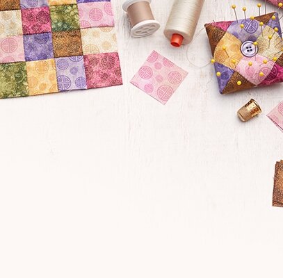 Vyčarujte si originálnu deku, prikrývku či doplnok zo zvyškov látok.