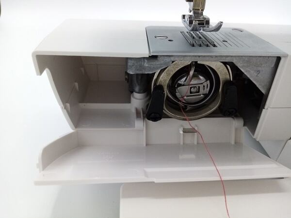 Nebojte se šití - 1. navlečení stroje