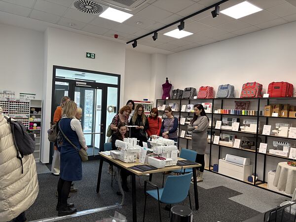 Střípky z Baby Lock SHOW