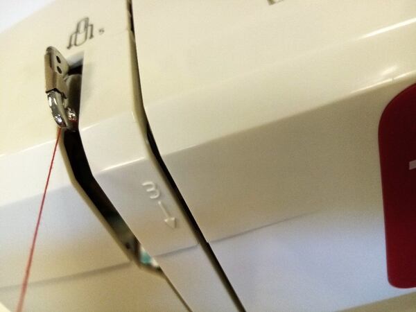 Nebojte se šití - 1. navlečení stroje