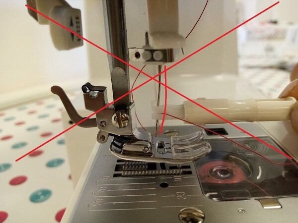 Nebojte se šití - 1. navlečení stroje