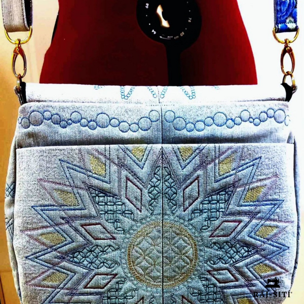 Nádherně vyšívané kabelky