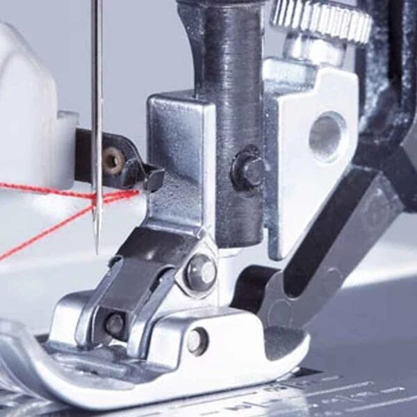 Všestrannosť a jednoduchosť - Pfaff Select 4.2