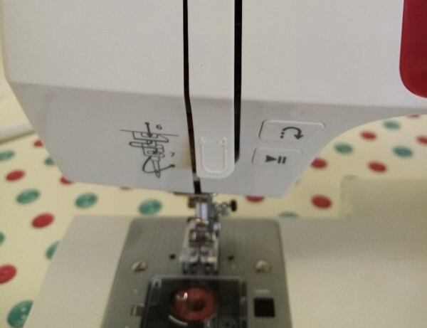 Nebojte se šití - 1. navlečení stroje