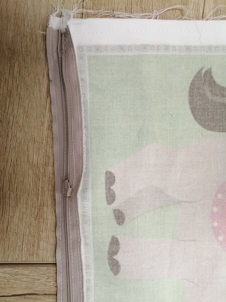 Ušijte si: Polštář se skrytým zipem  