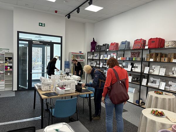 Střípky z Baby Lock SHOW