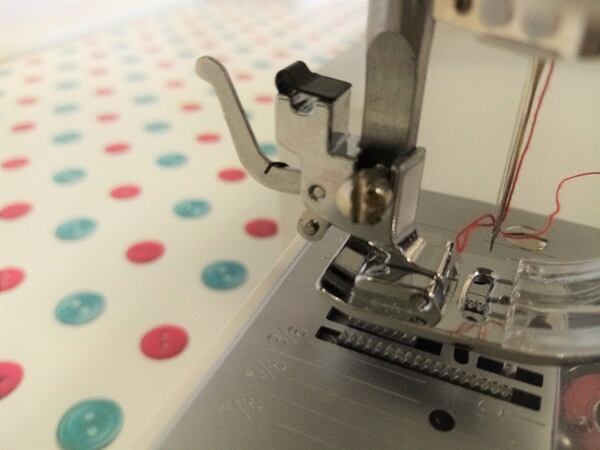 Nebojte se šití - 1. navlečení stroje