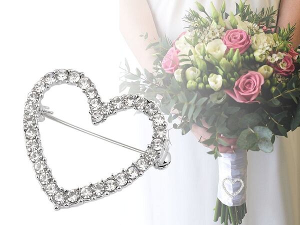 Brož ve tvaru srdce...