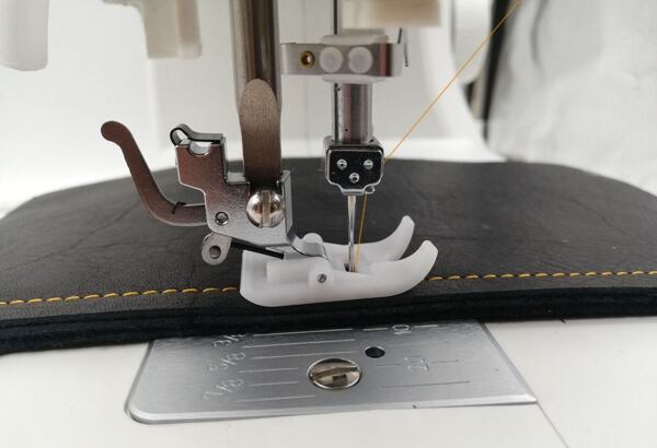 Šijte džínovinu - Veritas