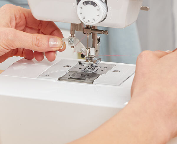 Šicí stroj Brother KD40S