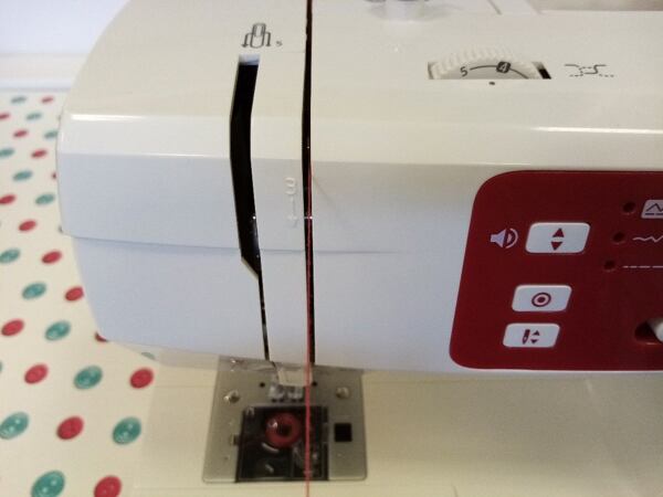 Nebojte se šití - 1. navlečení stroje