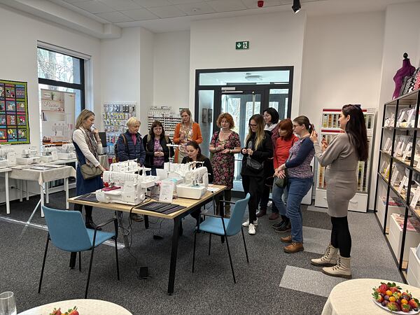 Střípky z Baby Lock SHOW