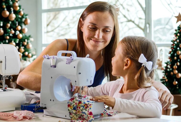 5. prosince: Šicí stroj pro děti – tip na vánoční dárek
