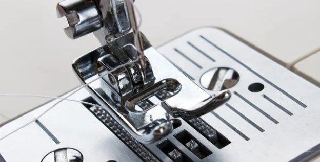 Patky pro šicí stroje a overlocky