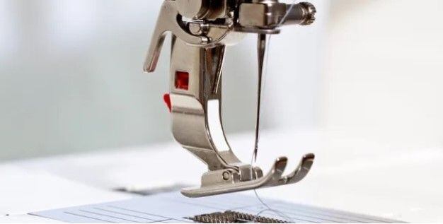 Jehly pro šicí stroje