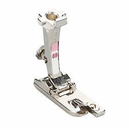 Pätka pre rolovaný a mušličkový lem (4mm) č. 69 - Bernina