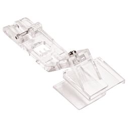 Pätka na šitie čipky - coverlocky Bernette b42, b48