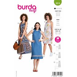 Strih Burda zelený 5810 - šaty so zaväzovacími ramienkami, maxi šaty, mušelínové šaty