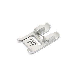 Pätka so 7/9 dierkami pre šnúrky pre IDT systém - Pfaff