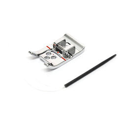 Pätka s tromi otvormi na našívanie priadze pre IDT systém - Pfaff