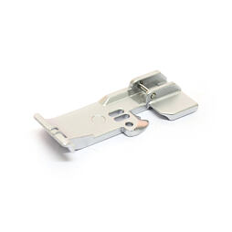 Pätka pre vlnitý okraj so šnúrkou - coverlocky Pfaff