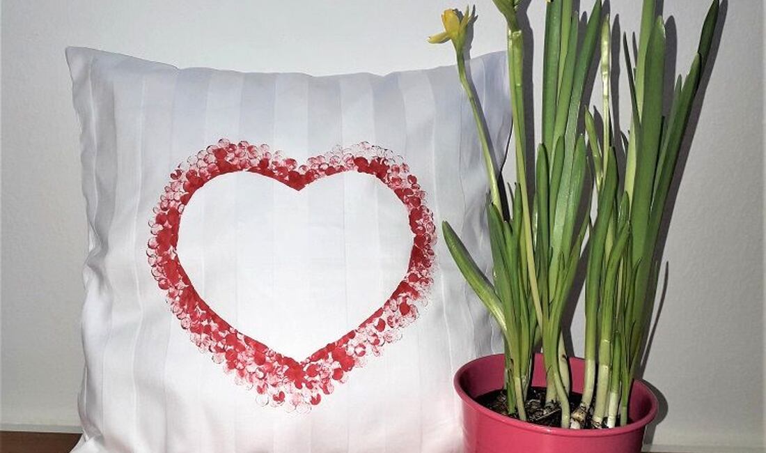 Ušite si: Valentínsky vankúš s tlačou