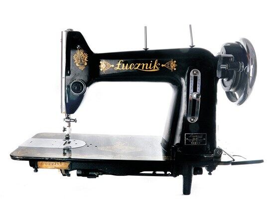 Vítaný pomocník do domácnosti - šijací stroj