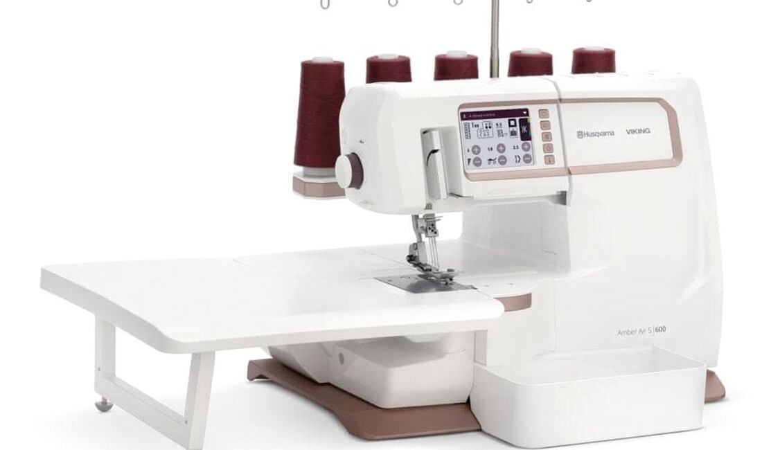 Dokonalá kombinácia overlocku a coverlocku Husqvarna Amber Air S600