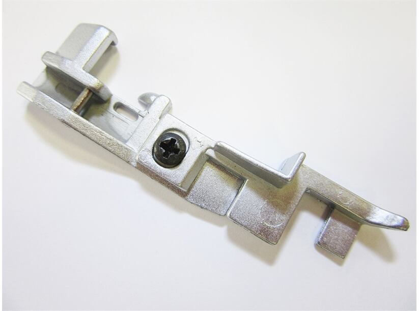 Pätka na prišívanie čipky - pre overlocky Lucznik 720 D, Singer 14 SH 754