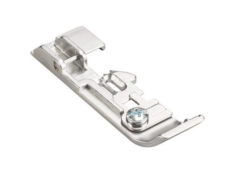 Pätka na našívanie stuhy - overlocky Bernette b44, b48, b64