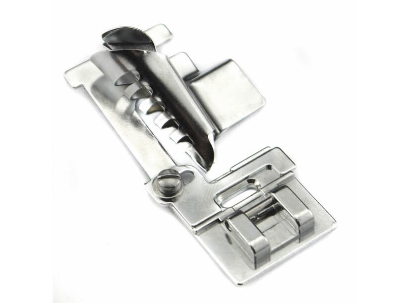 Pätka na našívanie šikmého prúžku - Bernette rad G2, G3