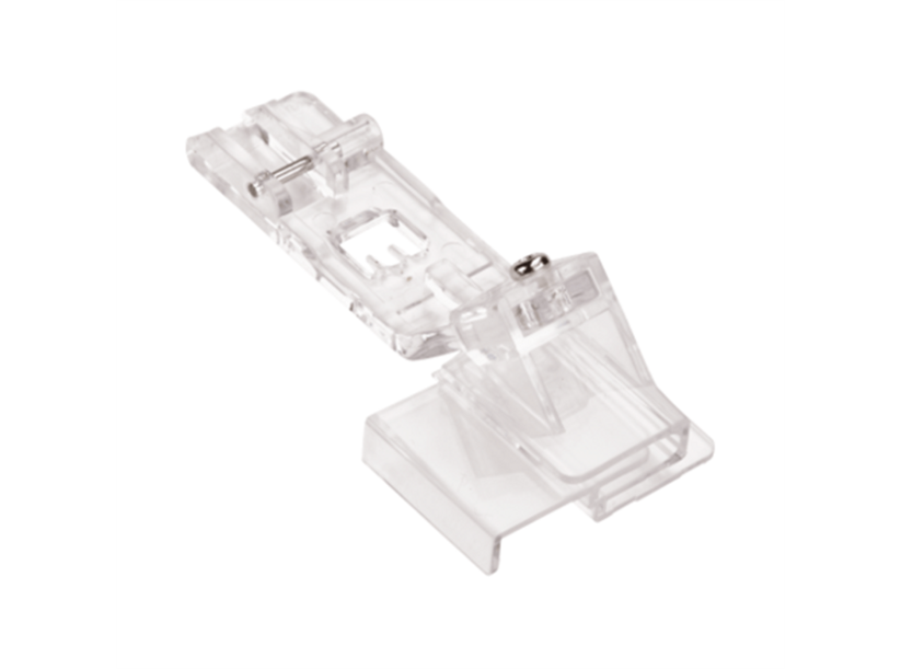 Pätka na lemy a čipky - coverlocky Bernette b42, b48