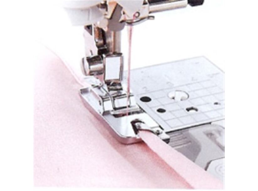 F 002 Obrubovacia pätka - úzka (7 mm) - Brother