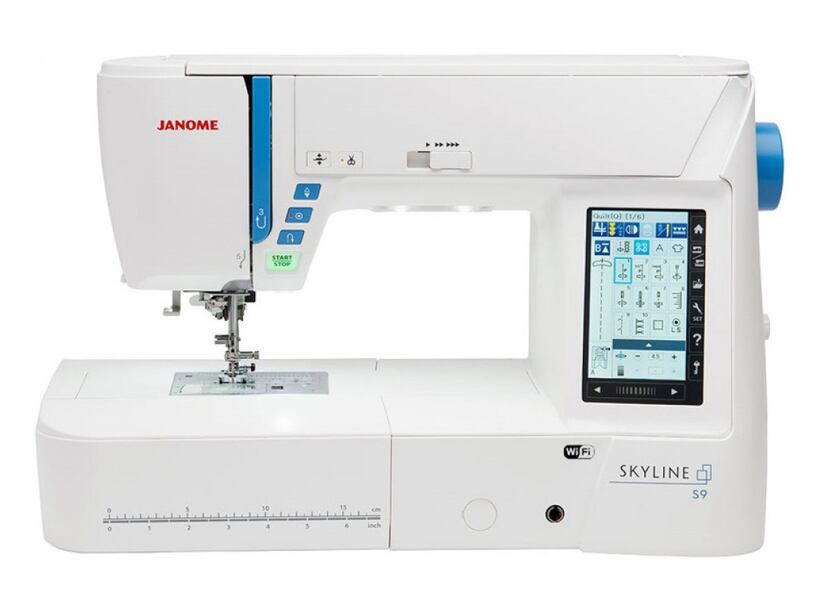 Šijací a vyšívací stroj Janome Skyline S9