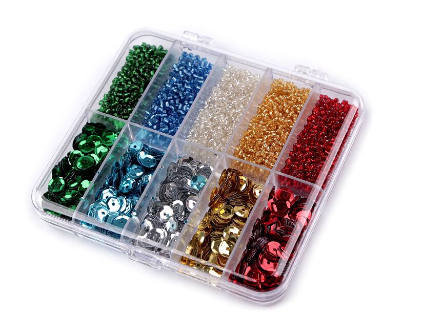 Sada korálikov rokajl a flitrov v boxe