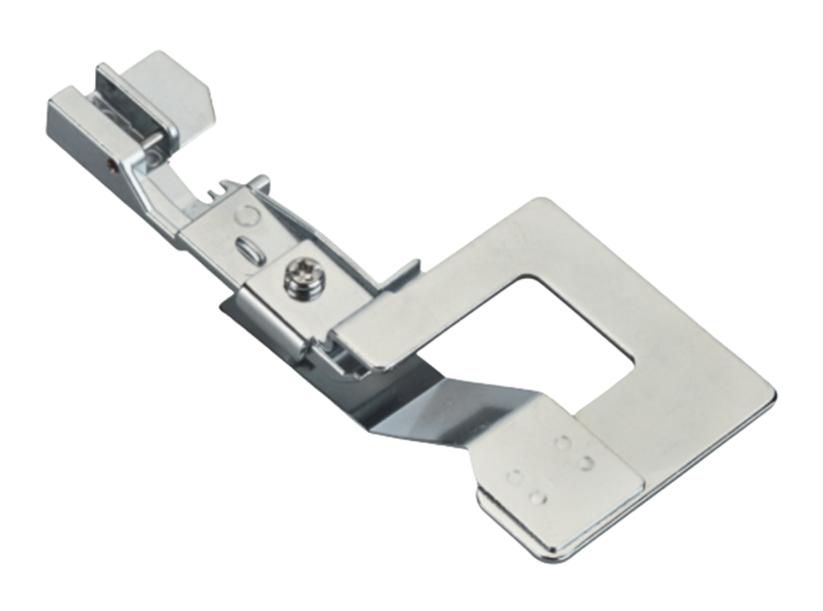 Pätka na naberanie a riasenie - overlock Bernina 610D