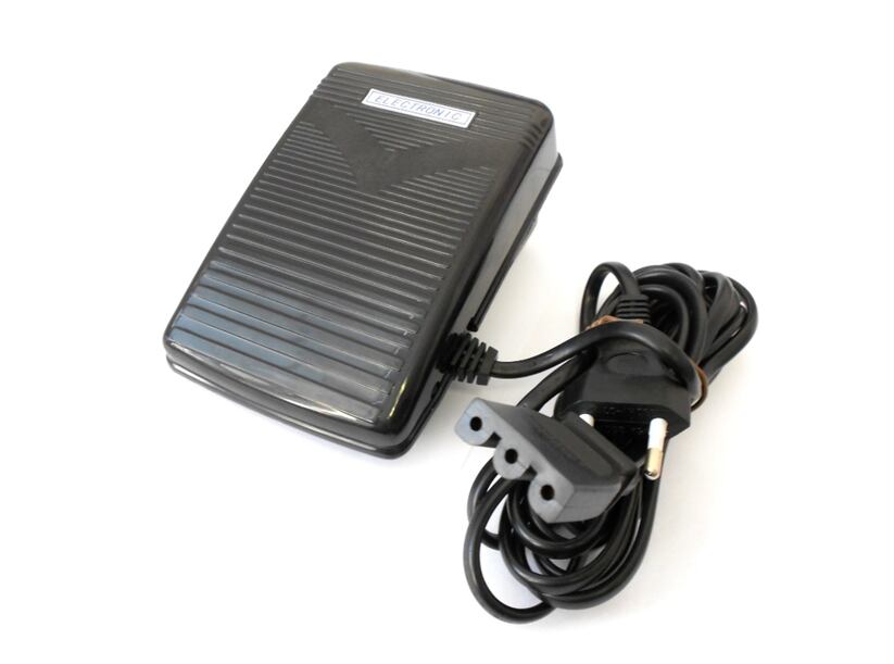 Nožný spúšťač (pedál) pre šijacie stroje Lucznik typ A