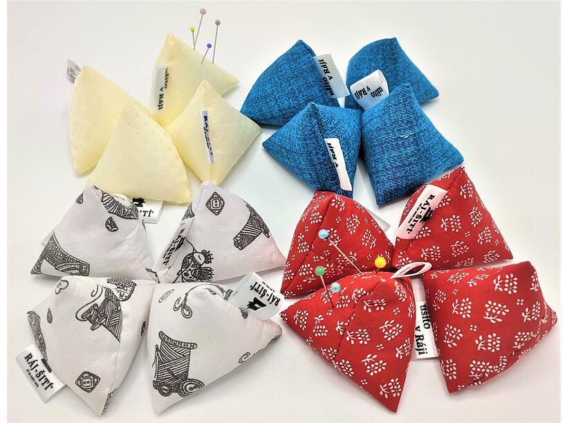 Mini závaží a jehelníček 2v1 (4ks)