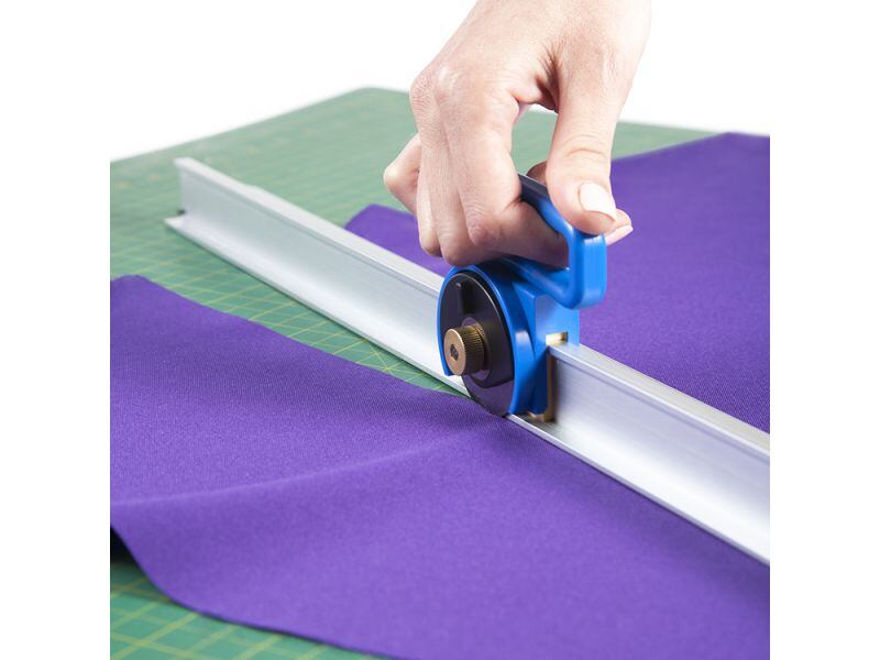 Pravítko s rotačným rezačom (dĺžka 46 cm)